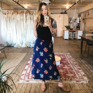 〰️ Madewell midi floral skirt 〰️